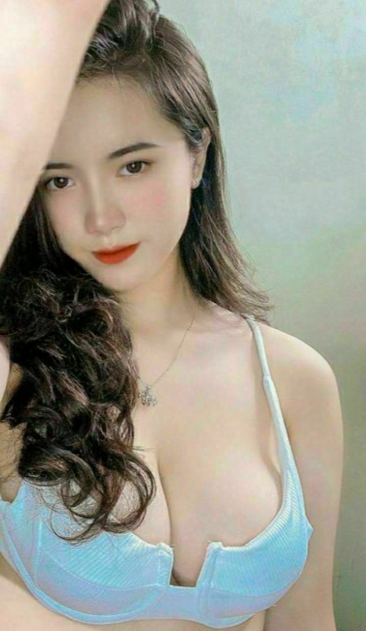 Sáng nào em cũng phải làm 1 nháy rồi mới đi học
